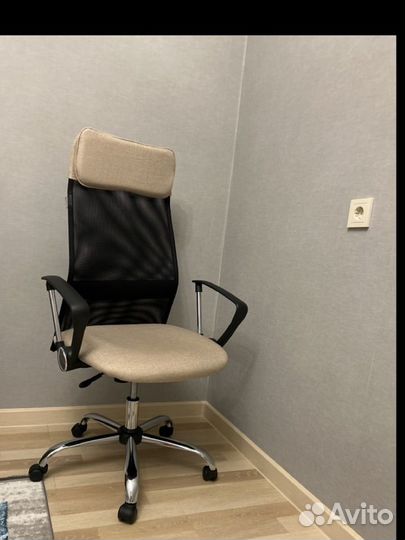Компьютерное кресло
