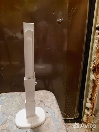 Кронштейн к батареям и трубы газового отопления