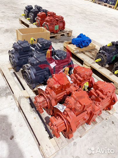 Гидравлический насос Hitachi 9256100