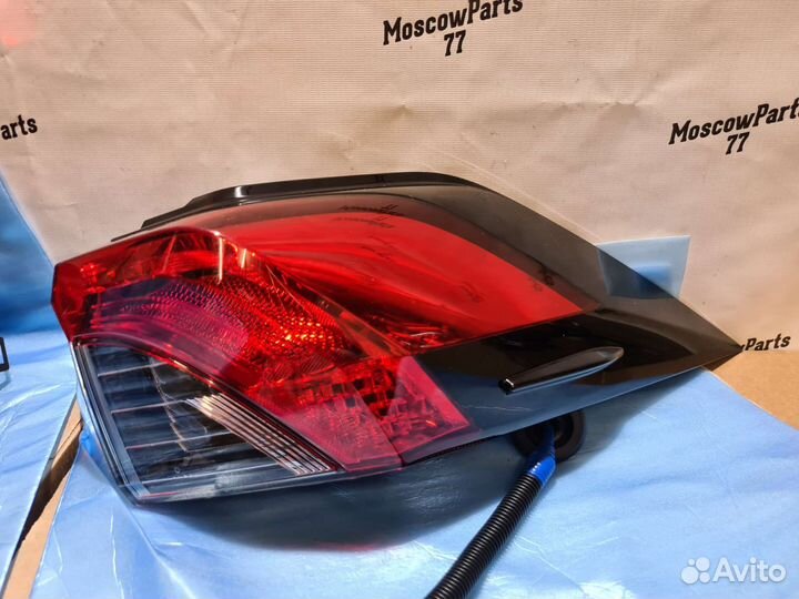Новый Фонарь в крыло Toyota RAV 4 RAV-4 XA50 2018