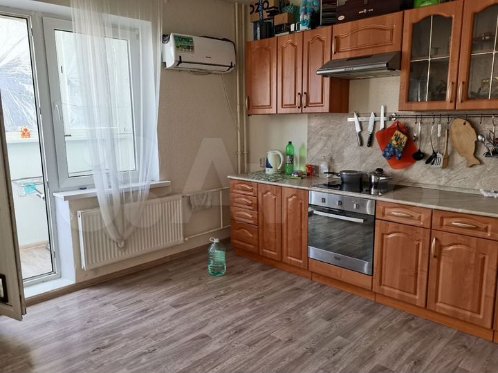 2-к. квартира, 64 м², 14/16 эт.