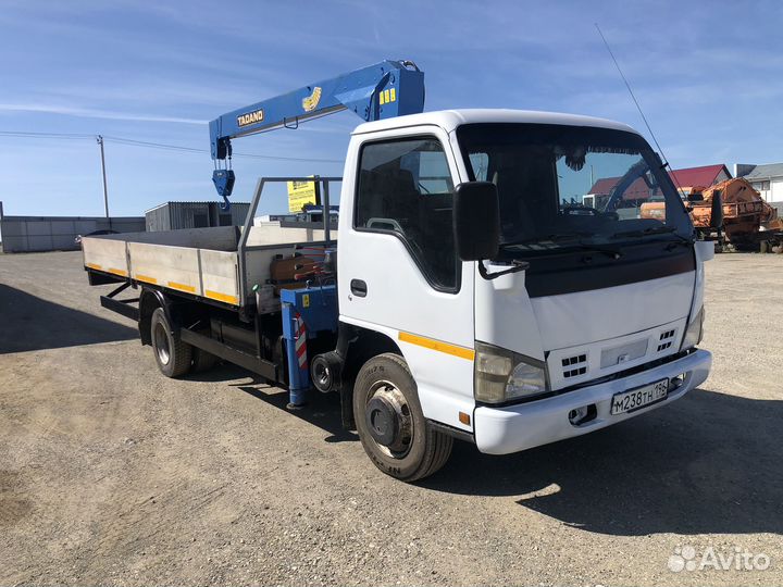 Isuzu NQR75 с КМУ, 2011