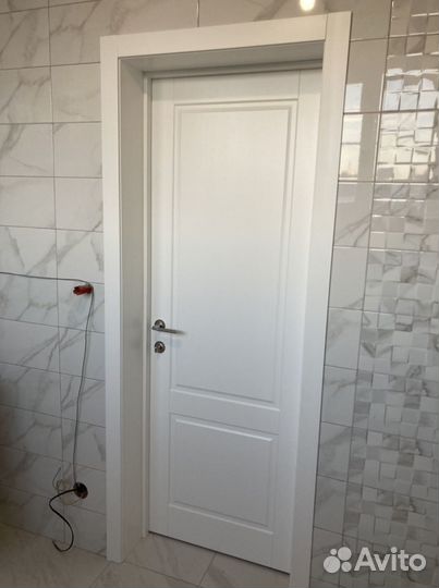 Монтажник межкомнатных дверей