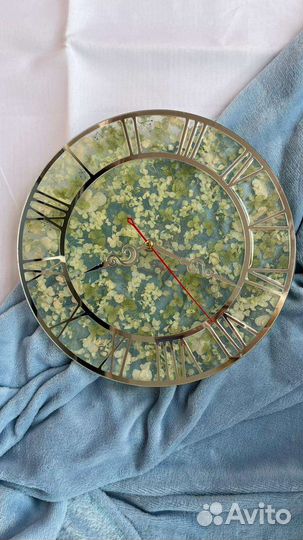 Часы настенные из эпоксидной смолы