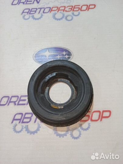 Сайлентблок задний Toyota Camry 55 2.5 2017