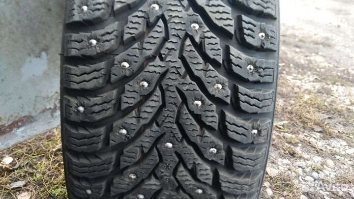 Nokian Tyres Hakkapeliitta 9 215/60 R16