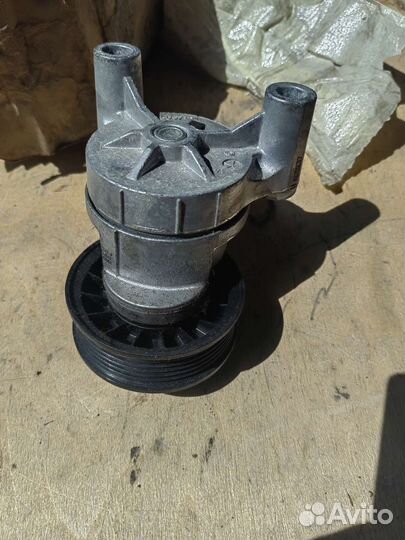 Натяжитель приводного ремня Chevrolet Tahoe