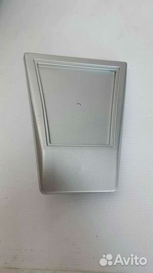 Держатель декоративного знака на камаз 5490