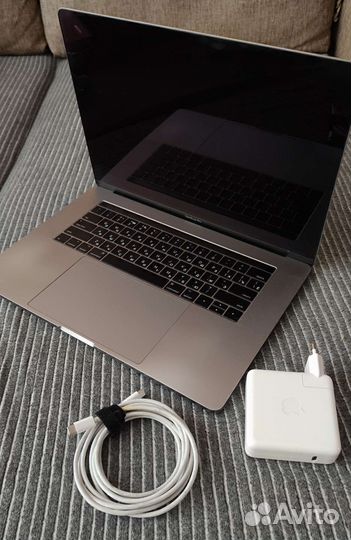 Apple MacBook Pro 15 2017 512gb Touchbar