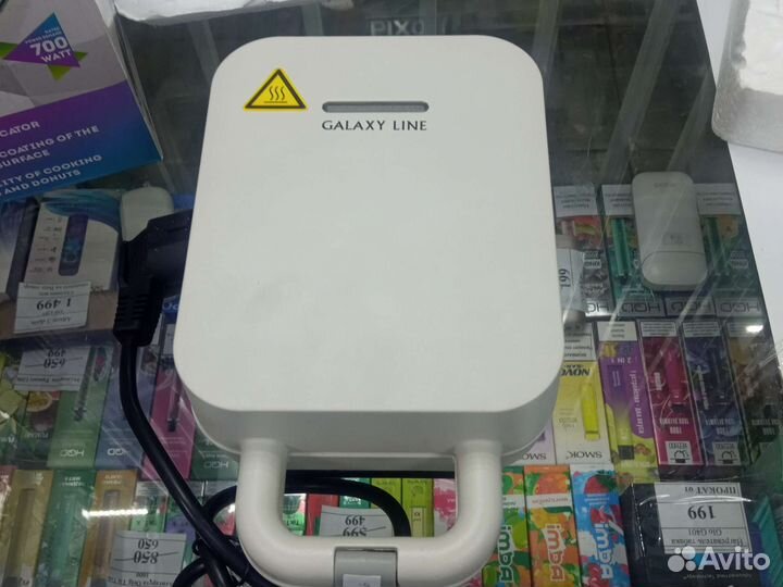 Электрическая вафельница бу