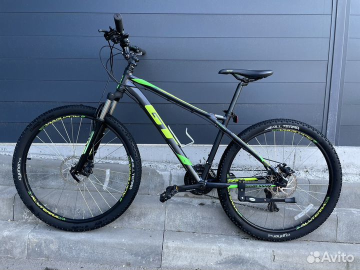 Велосипед GT 27.5 aggressor sport