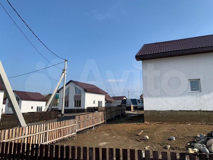 Дом 122 м² на участке 4 сот.