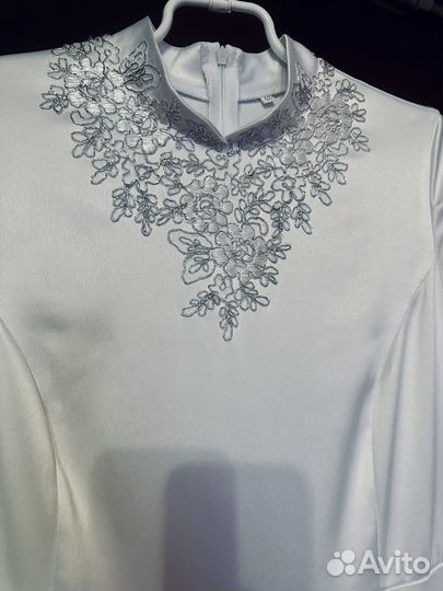 Платье на никах