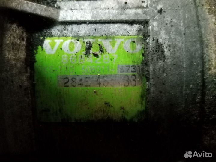 Компрессор кондиционера на Вольво S80 02