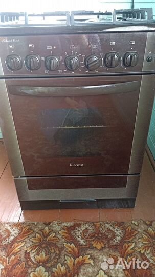 Газовая плита с электрической духовкой