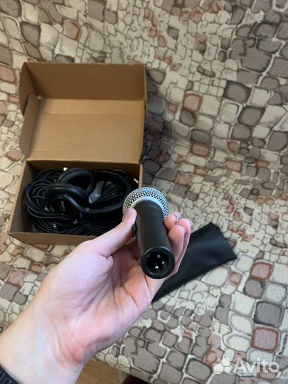 Студийный микрофон Shure SM58S