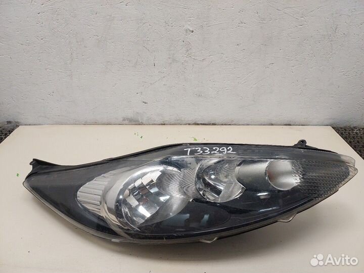 Фара (передняя) Ford Fiesta, 2011