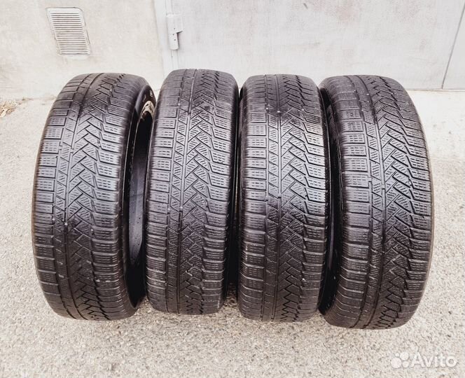 Continental ContiWinterContact TS 850 P 215/65 R17 99T