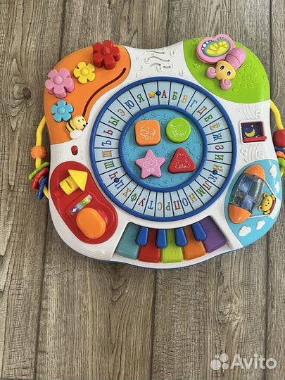 Развивающий столик fisher price