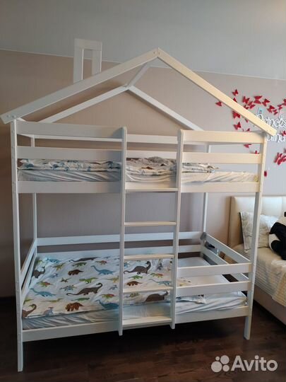 Детская кровать двухъярусная Особая