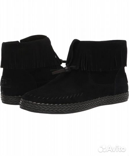 UGG Women's Kennadi Ankle Boot