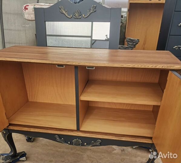 Авторская Тумба и зеркало