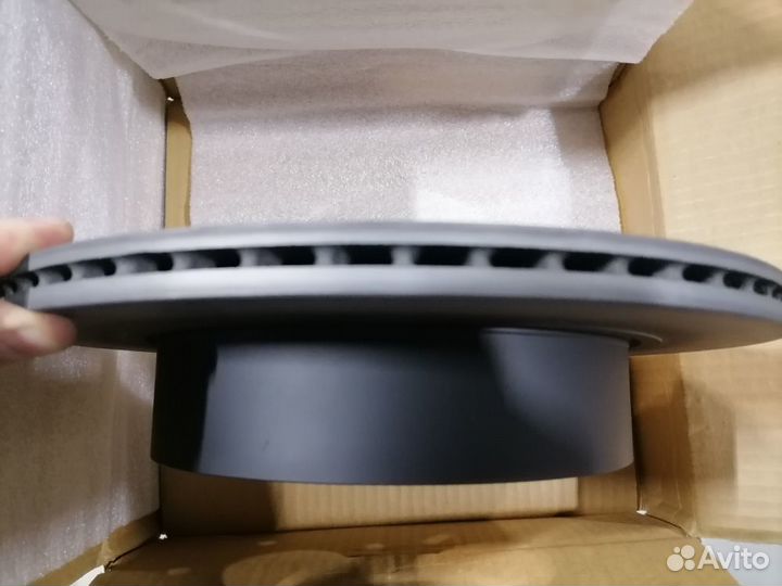 Диск тормозной задний Nissan Pathfinder R52