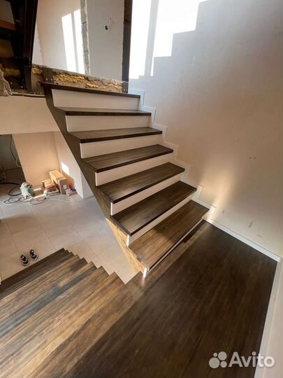 Отделка лестниц деревом качественно и в срок