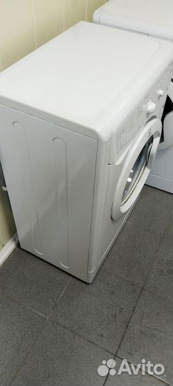 Стиральная машина indesit 5кг