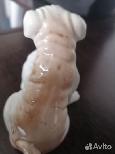 Статуэтка собака