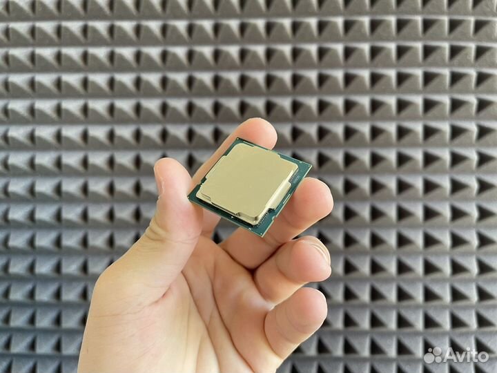 Процессор Intel Core I3 10100 (с видеоядром)