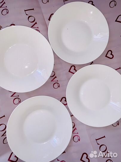 Новый набор глубоких тарелок 6 шт
