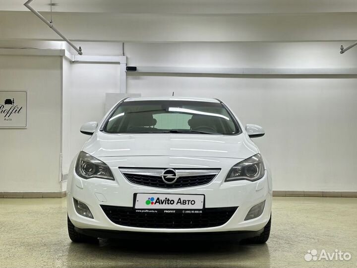 Opel Astra 1.6 AT, 2011, 188 000 км