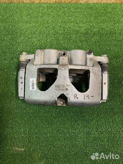 Dodge RAM 2019- суппорт передний правый