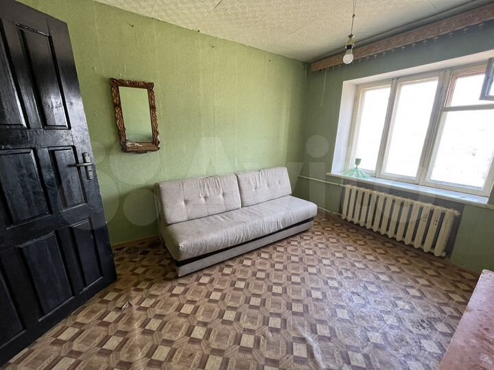 Комната 13 м² в 4-к., 5/5 эт.