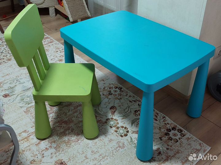 Детский стол и стул IKEA (икея )