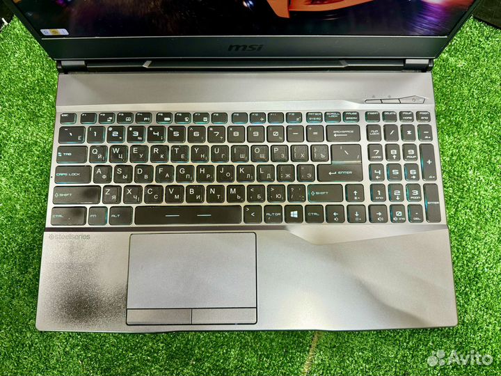 Игровой ноутбук MSI