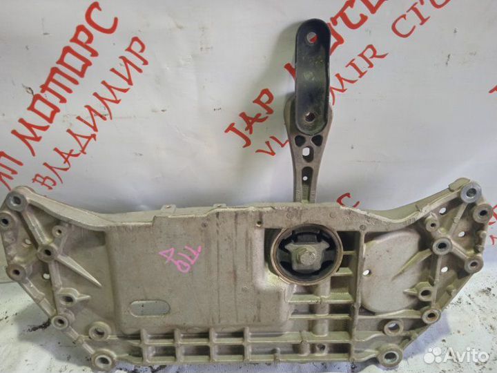 Подрамник двигателя Volkswagen Tiguan cawa 2010