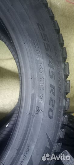 Pirelli Scorpion Ice Zero 2 255/45 R20 105H