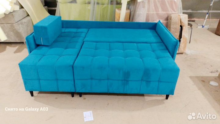 Диван ультра с оттоманкой