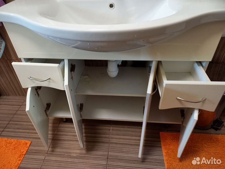 Мебель для ванной комнаты бу
