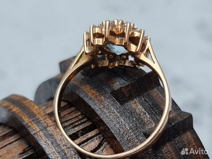 Золотое кольцо 585 пробы, массой 3 грамма (Р18)