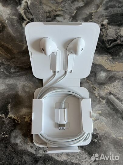 Наушники Earpods проводные