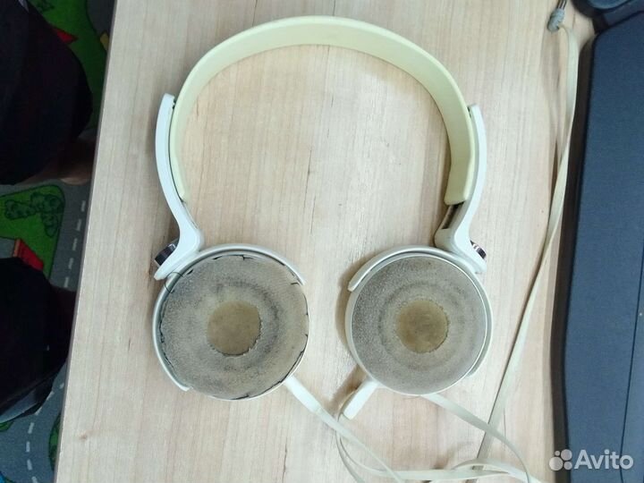 Наушники Sony