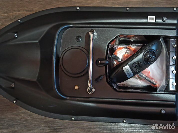 Прикормочный кораблик