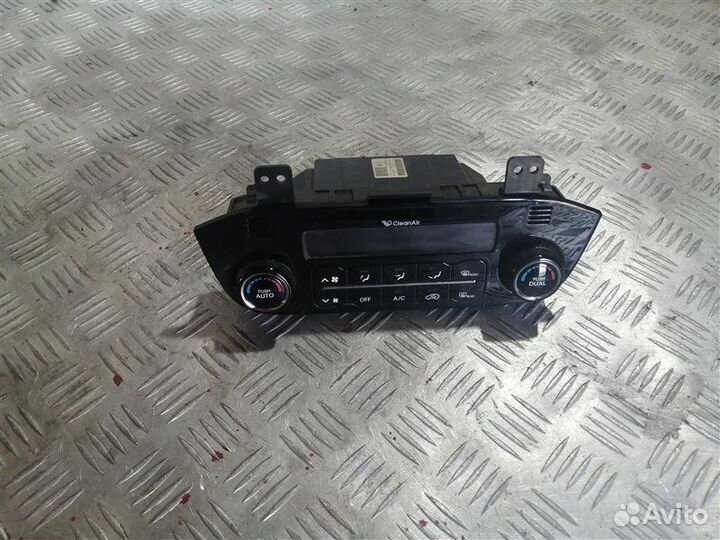 Блок управления печкой Kia Sportage SL G4KD 2010