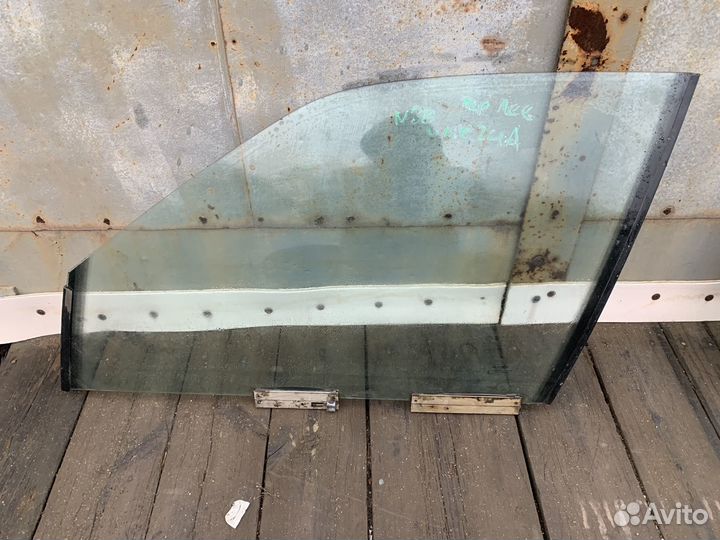 Стекло переднее левое Omega A