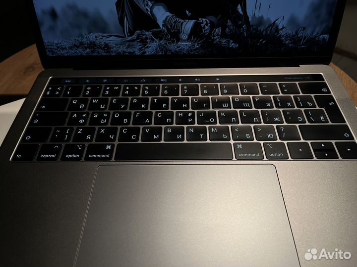 Macbook pro 13-inch 2018 touch bar 16гб/ 1 тб