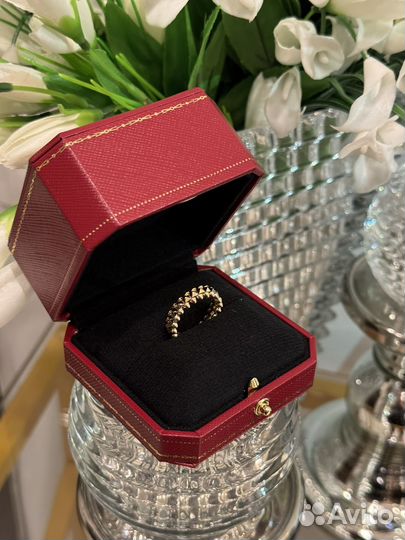 Кольцо messika