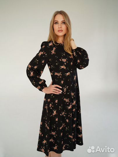 Женское вечернее платье